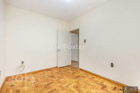 Image 7 - 1009592