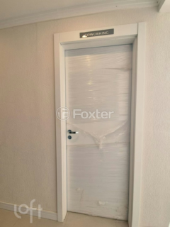 Image 32 - 1009611