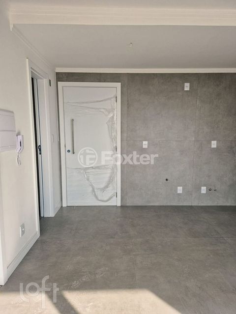 Image 3 - 1009611