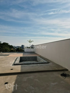 Image 21 - 1009611