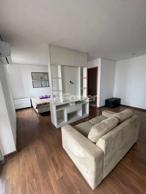Image 6 - 1009615