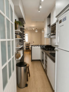 Image 4 - 1009629