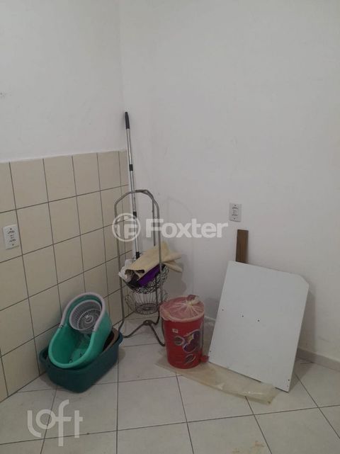 Image 11 - 1009643