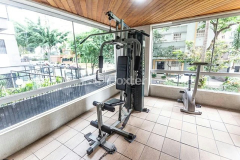 Image 23 - 1009682