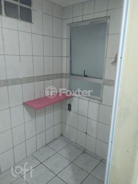 Image 4 - 1009712