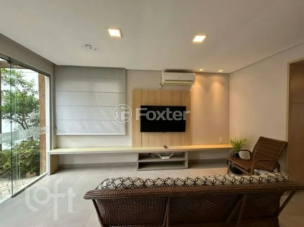 Image 35 - 1009717