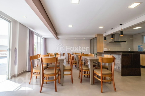 Image 32 - 1009717