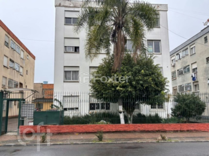 Image 11 - 1009743