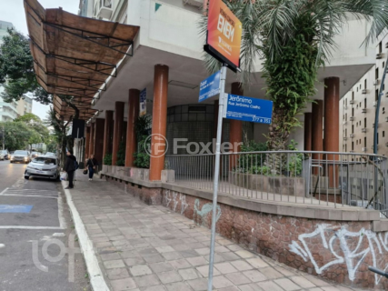 Image 32 - 1009835