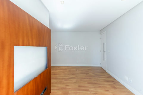Image 6 - 1009865