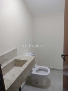 Image 3 - 1009911