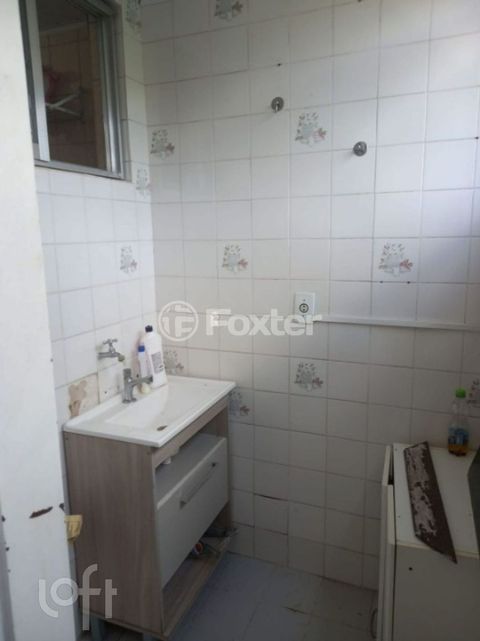 Image 8 - 1009928
