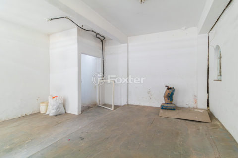 Image 38 - 1009989