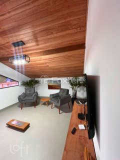 Image 32 - 1010019