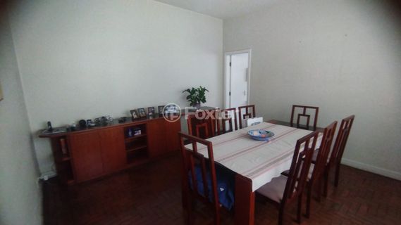 Image 10 - 1010049