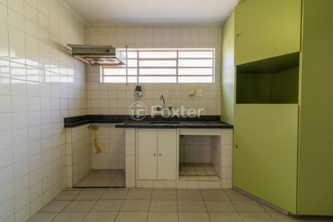 Image 21 - 1010052