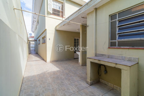 Image 32 - 1010052