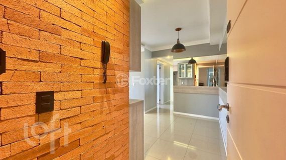 Image 1 - 1010099