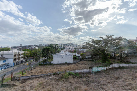 Image 17 - 1010213