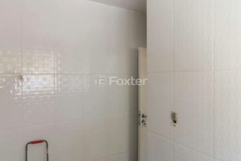Image 24 - 1010315