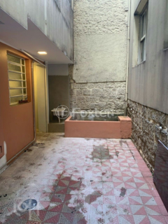 Image 17 - 1010484