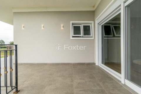 Image 25 - 1010574