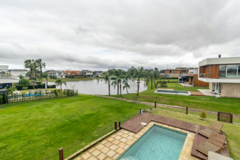 Image 27 - 1010574