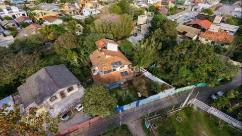 Image 47 - 1010608