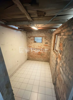 Image 30 - 1010664