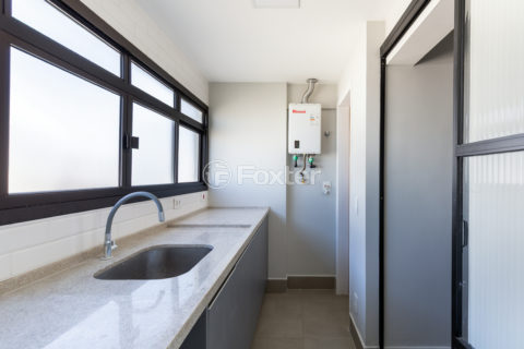 Image 32 - 1010665