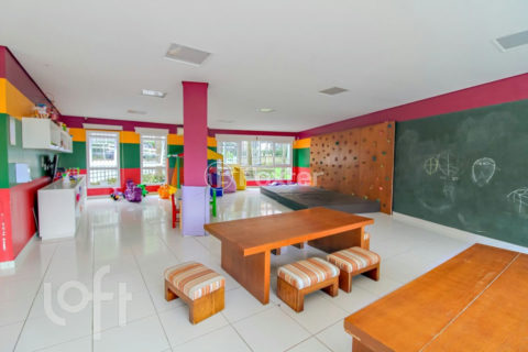 Image 27 - 1010700