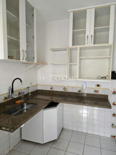 Image 1 - 1010743