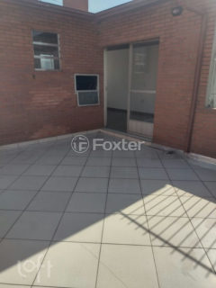Image 20 - 1010749