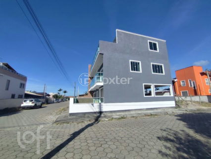 Image 37 - 1010813
