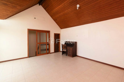 Image 21 - 1010999