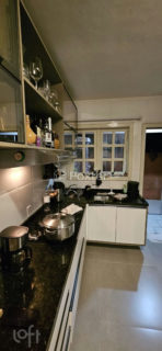 Image 2 - 1011018