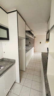 Image 3 - 1011025