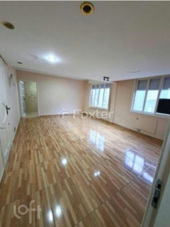 Image 4 - 1011076