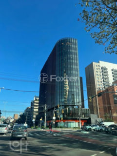 Image 17 - 1011085