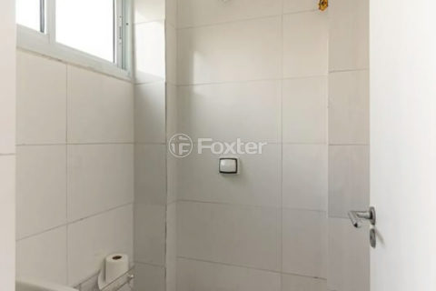 Image 21 - 1011150