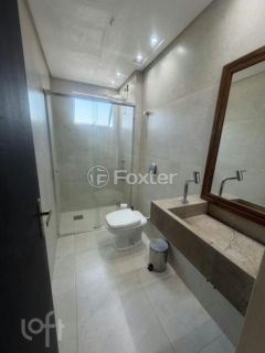 Image 9 - 1011160