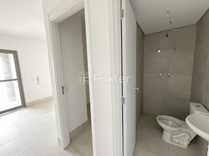 Image 9 - 1011291