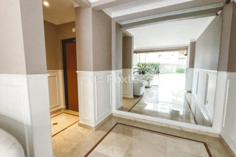 Image 41 - 1011312
