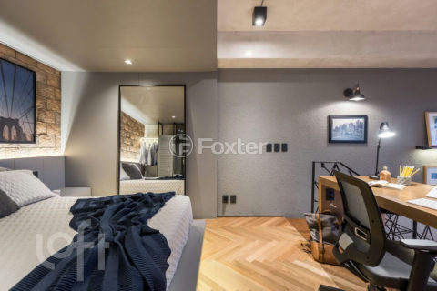 Image 25 - 1011476