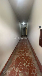 Image 30 - 1011488