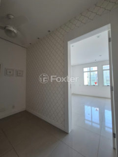 Image 7 - 1011507
