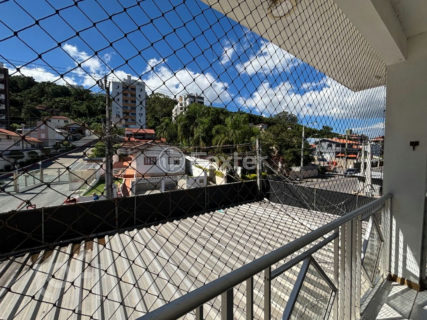 Image 37 - 1011509