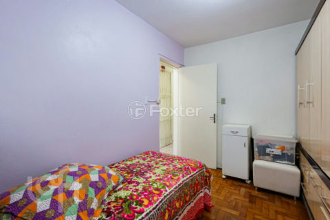 Image 11 - 1011763