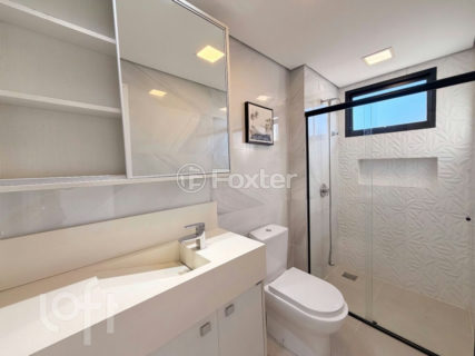 Image 27 - 1011764