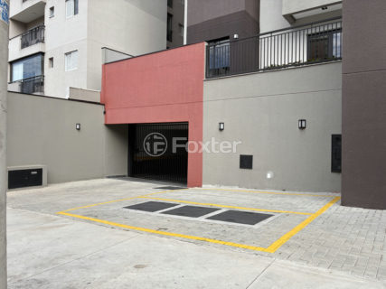 Image 42 - 1011785